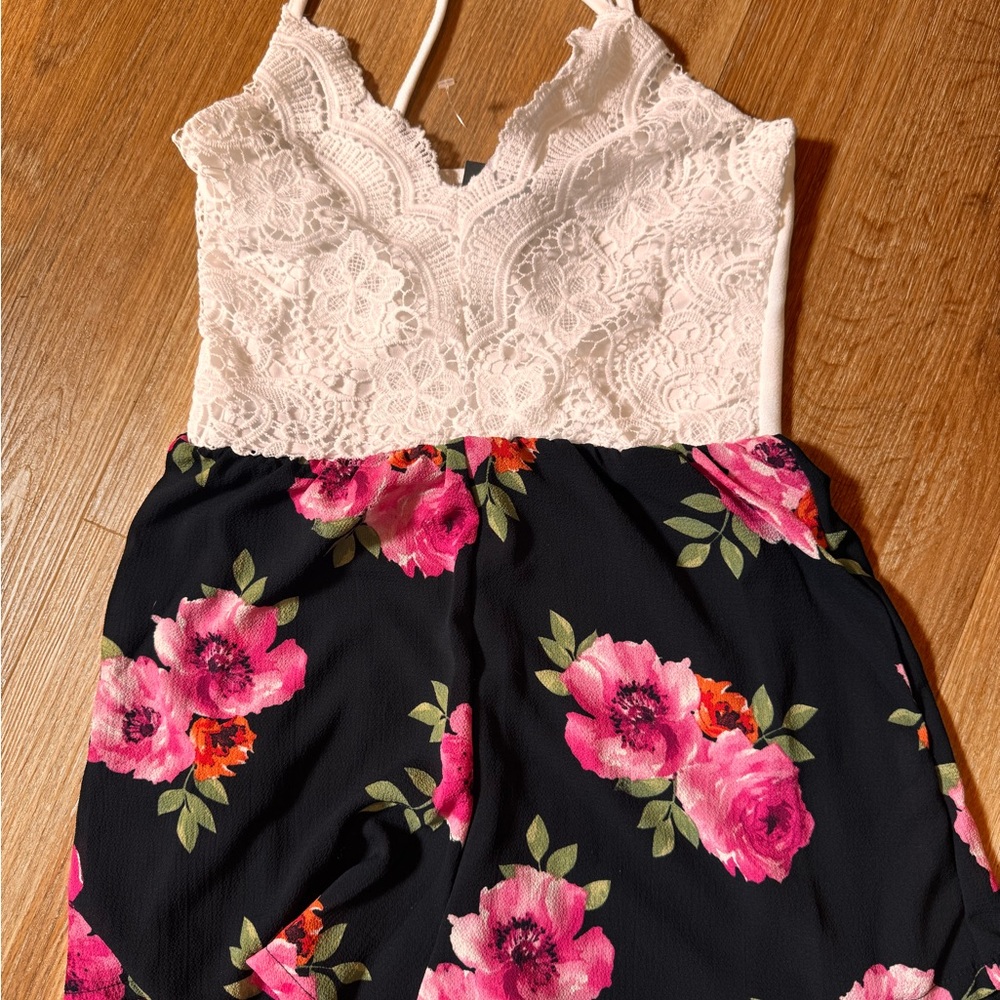 O’Delia Floral Lace Romper XS NWT